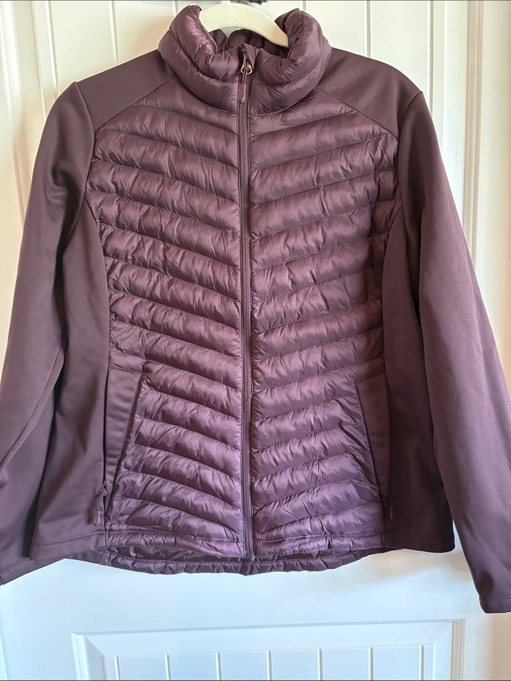 32 Degrees Women's Quilted Hybrid Jacket - Plum